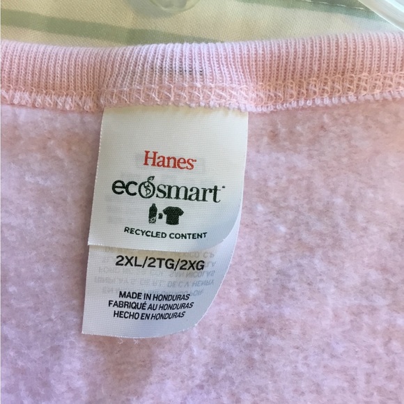 Ladies pale pink sweatshirt, Hanes. size 2 XL. long sleeves. Crewneck - Picture 3 of 6